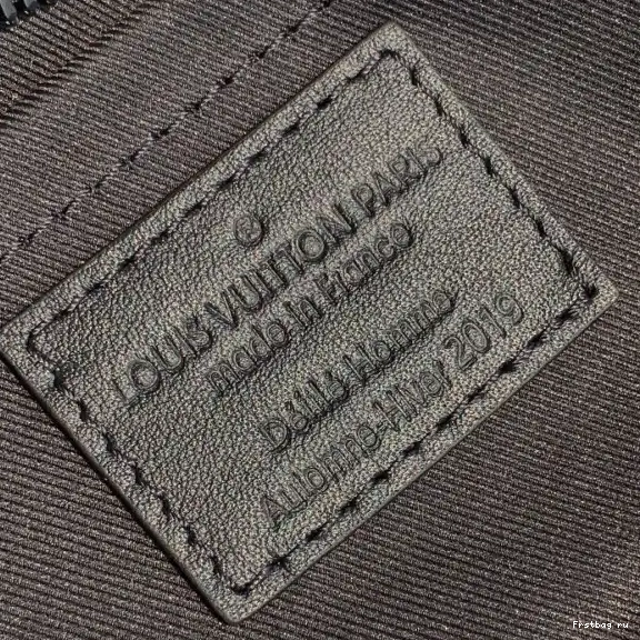 First bag ru Louis MINI SOFT TRUNK Vuitton 0630